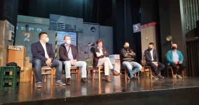 U susret premijeri predstave ‘Oktobarska’ u Narodnom pozorištu Tuzla: Da li je moguća društvena promjena na bolje? U susret premijeri predstave ‘Oktobarska’ u Narodnom pozorištu Tuzla: Da li je moguća društvena promjena na bolje?