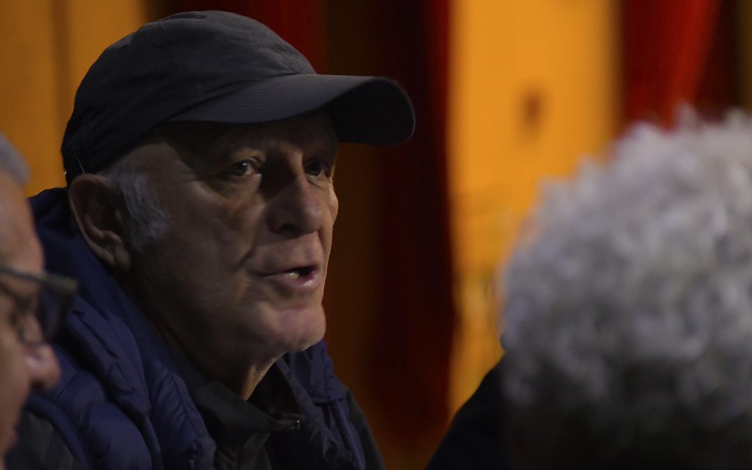 VELIKAN JUŽNOSLAVENSKOG GLUMIŠTA MIRALEM ZUBČEVIĆ REŽIRA NA SCENI NARODNOG POZORIŠTA TUZLA