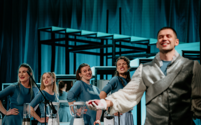 „TRI BOJE CVEKLE“ trijumfovale: Svečano zatvoreni “Tuzlanski Pozorišni dani 2025.”