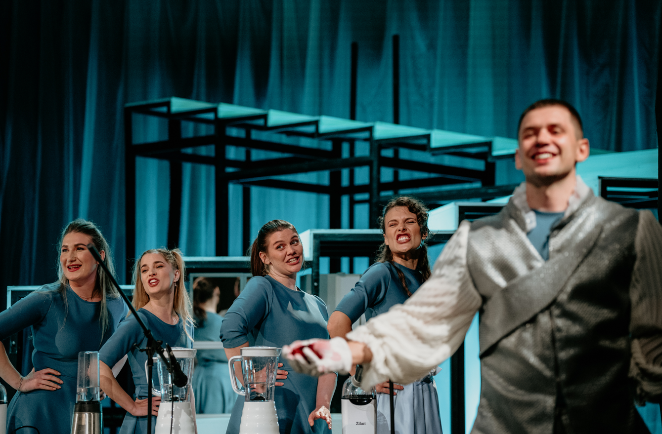 Screenshot 2025-11-23 004516